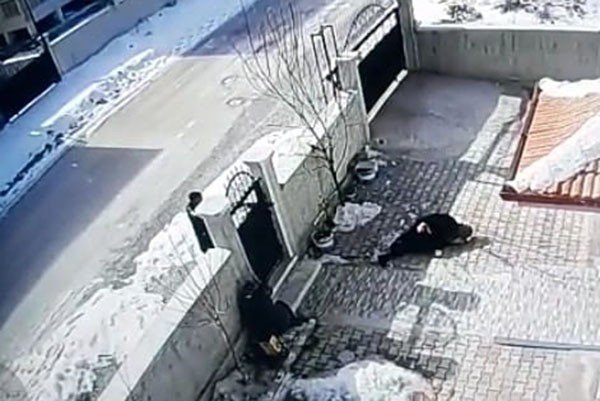 Boşanma Aşamasındaki Eşi Ve Kayınvalidesini Böyle Kurşunladı