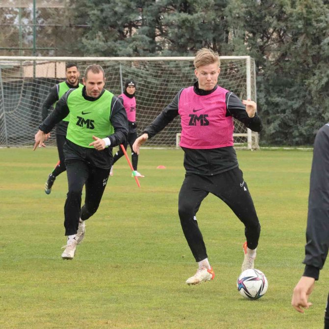 Altay’da Çaykur Rizespor Maçı Hazırlıkları Sürüyor