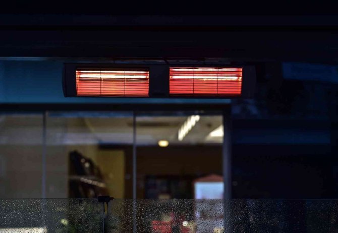 Restoran Ve Kafelerde Açılan Isıtıcı Maliyetleri Müşteriye Yükleniyor
