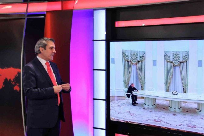 Beden Dili Uzmanı, ‘Putin, Macron’ Görüşmesini Değerlendirdi