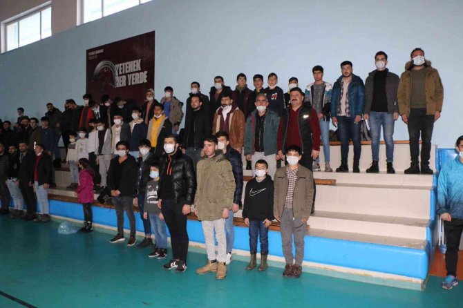 Hizan’da Ahmet Çalık Anısına Futsal Turnuvası