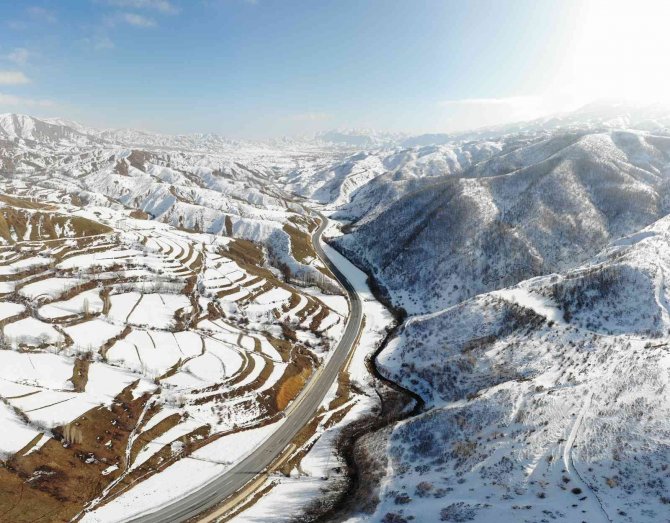 Hizan’ın Bir Tarafı Yaz Bir Tarafı Kış