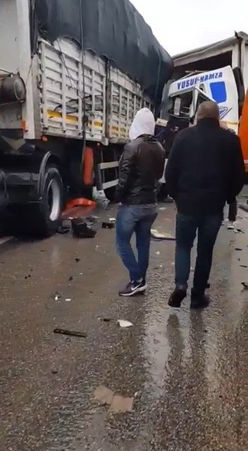 Bursa’da Yağış Kazaya Neden Oldu, 3 Kişi Yaralandı