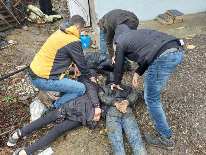 Bursa’da Çelik Kasa Hırsızlarına Suçüstü
