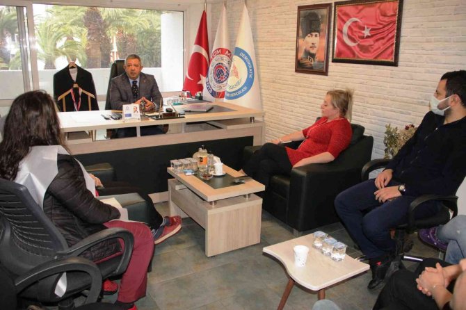 Demircan, "Diğer Bakanlıklarda Yıllardır Uygulanan Mevcut Uygulamaları İstiyoruz"