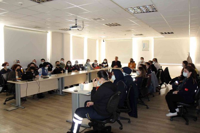 2021 Yılında 99 Bin 949 Hastaya Ambulans Görevlendirildi