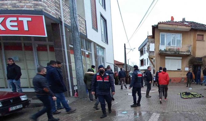 Edremit’te Yaşlı Kadın Kanal Açıcının Altında Kalarak Hayatını Kaybetti