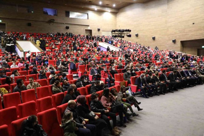 Erzincan Kültür Ve Sanat Günleri’nin Açılış Galası Yapıldı