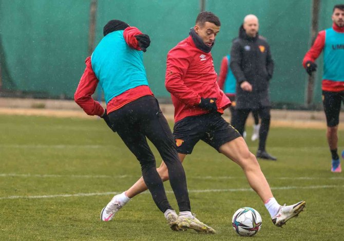 Göztepe, Beşiktaş’a Hazırlanıyor