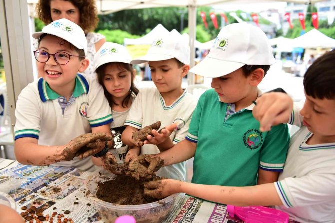 Kadıköy Çevre Festivali “İ̇klim Krizi İ̇le Mücadele” Temasıyla Toplanıyor