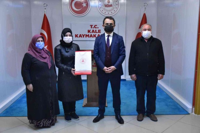 Lgs’de Derece Alan Öğrenciler Ödüllendirildi