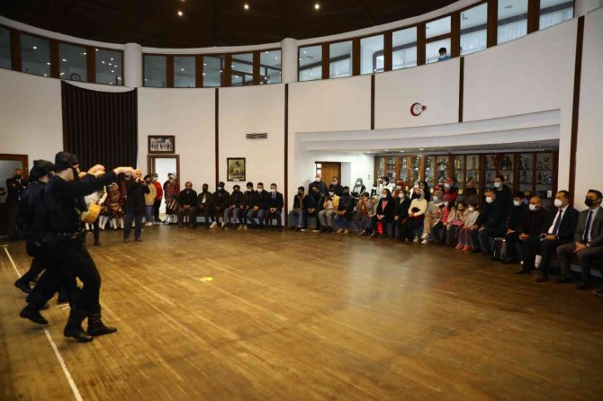 Akçaabat 15 Ülke İle El Ele