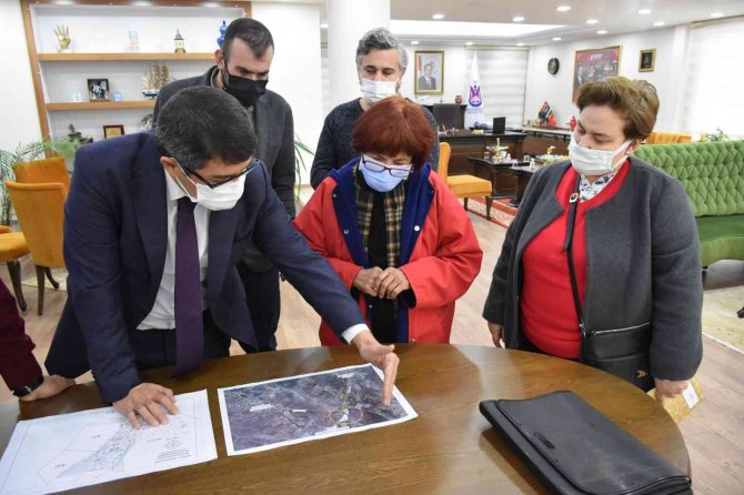 Başkan Çelik Yeni Projesi İçin Hakdem Yöneticilerinin Fikrini Aldı