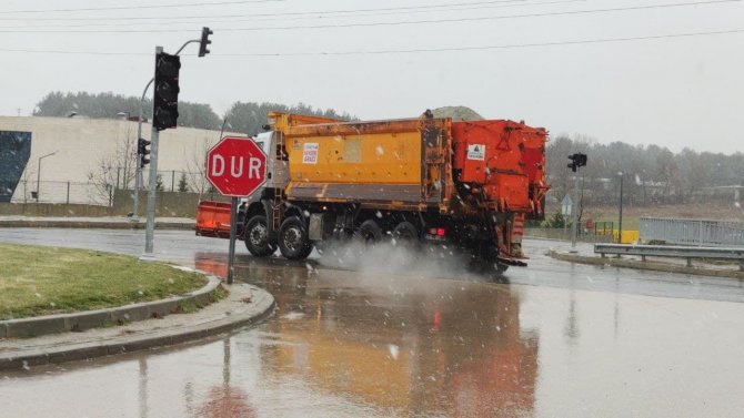 Kar, Tekirdağ’a Giriş Yaptı, İ̇stanbul’a Doğru İlerliyor