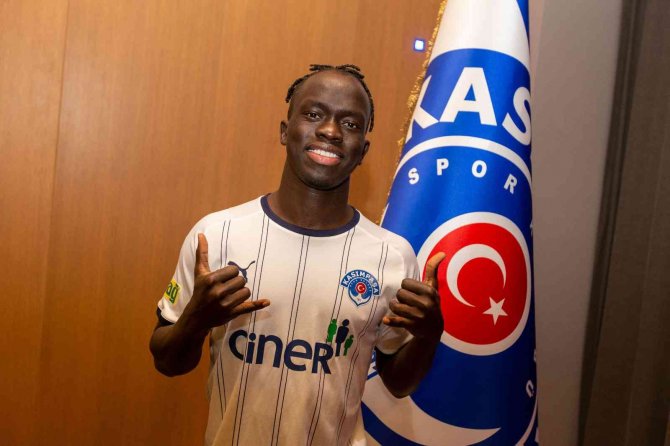 Kasımpaşa, Awer Mabil’i Kadrosuna Kattı