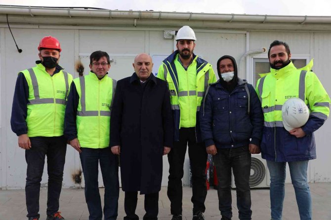 Keçiören’deki Cumhuriyet Kulesi Yükselmeye Devam Ediyor