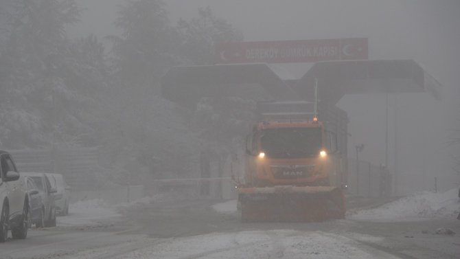 Kırklareli’nin Yüksek Kesimlerinde Kar Yağışı Etkili Oluyor
