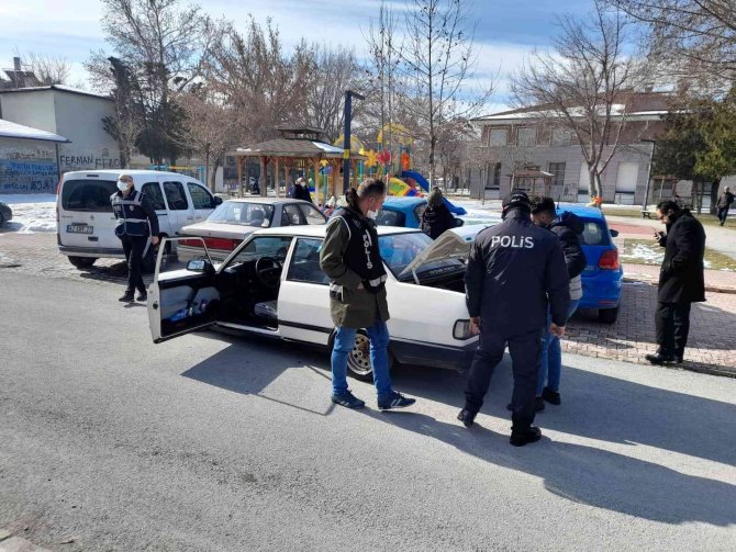 Konya Polisinden Çocuk Ve Gençlerin Korunmasına Yönelik Denetim