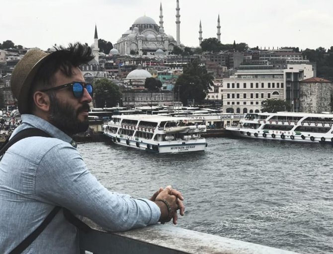 Küçükçekmece’de Sınıf Öğretmeni Evinde Ölü Bulundu