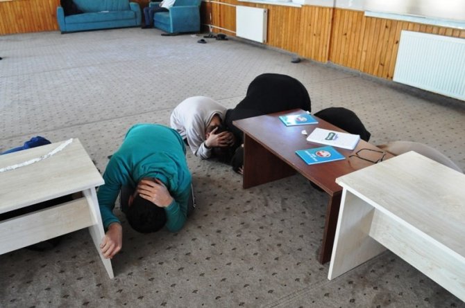 Kütahya’da Öğrencilere Afet Farkındalık Eğitimi