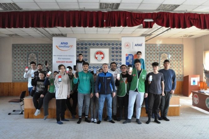 Kütahya’da Öğrencilere Afet Farkındalık Eğitimi