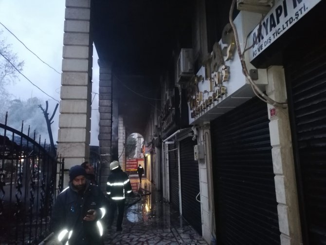Mardin’de Alevlere Teslim Kafe, 2 Saat Sonra Söndürüldü