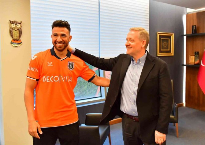 Başakşehir, Pizzi Ve Trezeguet’yi Kadrosuna Kattı