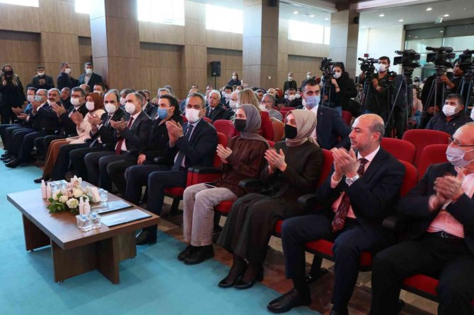 Milli Eğitim Bakanı Özer: "Son 20 Yıl Eğitimde Devrimsel Dönüşümlerin Yaşandığı Bir Dönem Oldu"