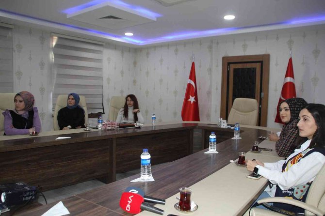 Malazgirt’te "Meme Kanseri Ve Korunma Yolları" Konulu Konferans