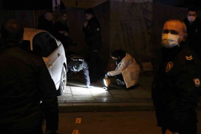 Alkollü Eğlence Mekanın Kapısında 3 Kişiyi Yaralayan Şüpheli Tutuklandı