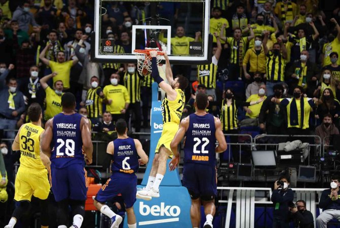 Thy Euroleague: Fenerbahçe Beko: 66 - Real Madrid: 51