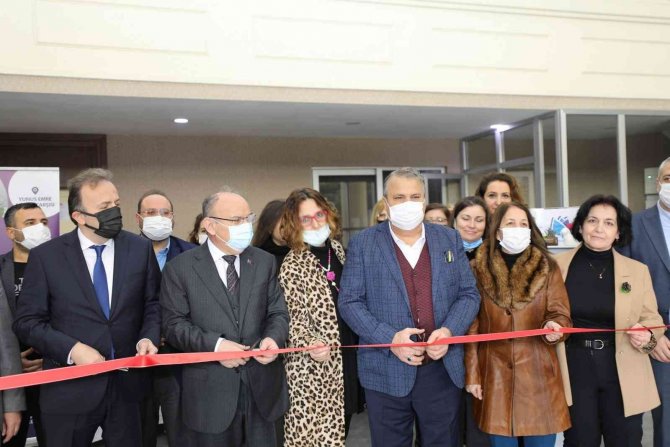 Manisa’da Porselen Sanatla Can Buldu