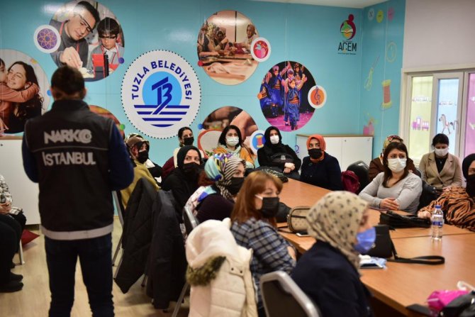 Tuzlalı Anneler, ‘En İ̇yi Narkotik Polisi Anne’ Eğitimlerine Başladı
