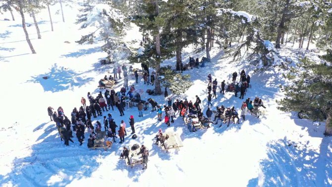 Başkan Çakın Gençlere Müjdeyi Doğa Yürüyüşünde Verdi