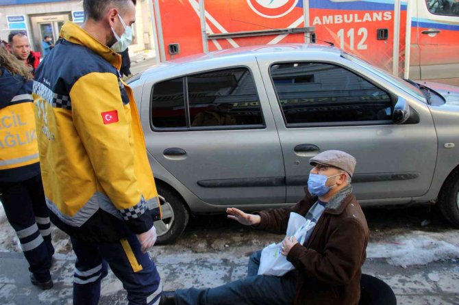 Üzerine Düşen Buz Sarkıtı Yaraladı, O Belediyeyi Suçladı