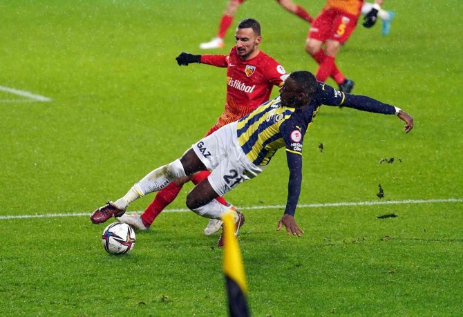 Ziraat Türkiye Kupası: Fenerbahçe: 0 - Kayserispor: 1 (Maç Sonucu)