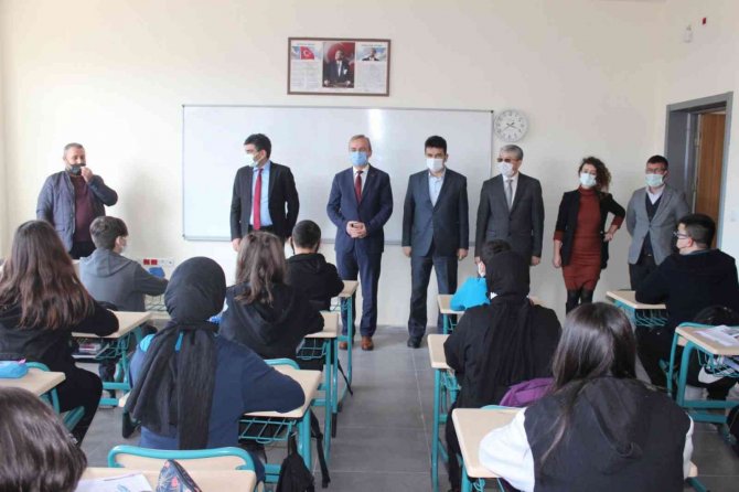 İ̇mam Hatip Ortaokulu Yeni Binasında Eğitim Öğretime Başladı