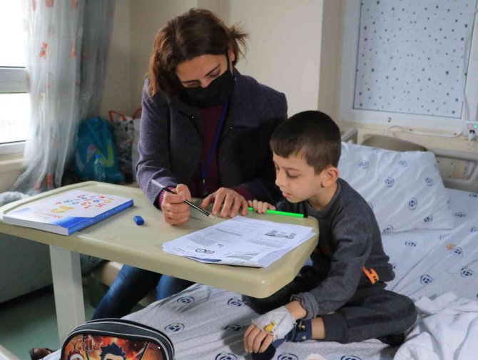 Onların Okulu Hastane