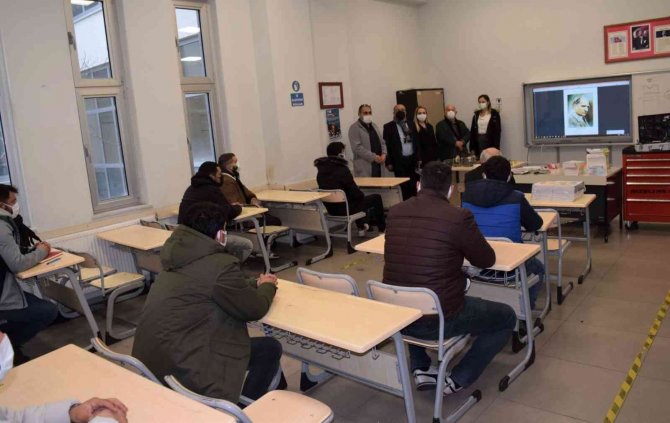 Aliağa’da Hem İstihdama Hem De Nitelikli Personel Yetiştirilmesine Katkı Sağlayacak Proje