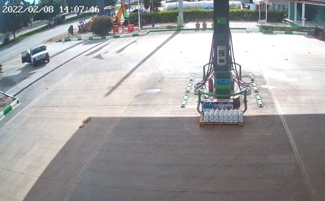 Antalya’da Kapı Açılınca Dışarı Uçan Acemi Driftçiye 11 Bin Tl Ceza