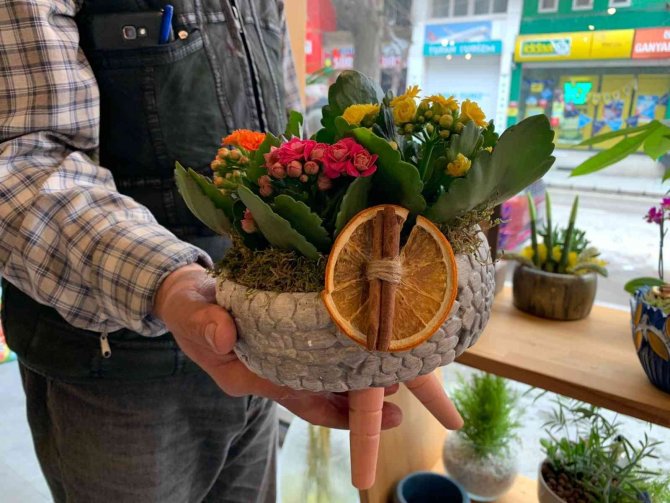 Çiçekçiler 14 Şubat’tan Umutlu