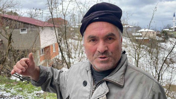 Düzce’de Heyelan Sebebiyle 3 Katlı Bina Hasar Gördü