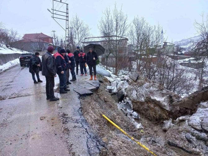 Düzce’de Şiddetli Yağış Heyelana Sebep Oldu