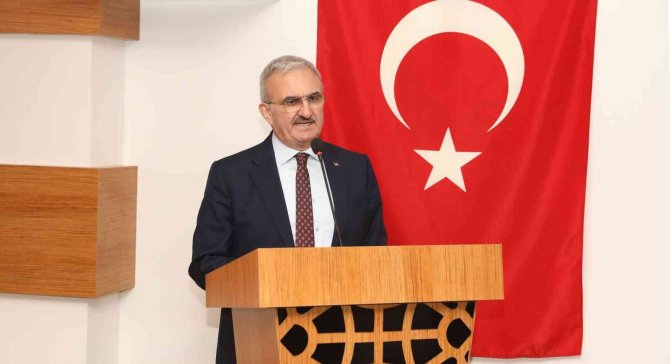 Vali Karaloğlu: “Diyarbakır’ı Belediyecilik Konusunda Merkez Okula Dönüştürürüz”