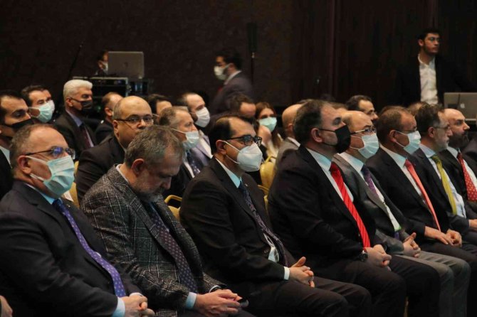 Bakan Dönmez: “Farklı Tarife Grupları Oluşturulabilir Mi Diye Ekibimiz Çalışıyor”