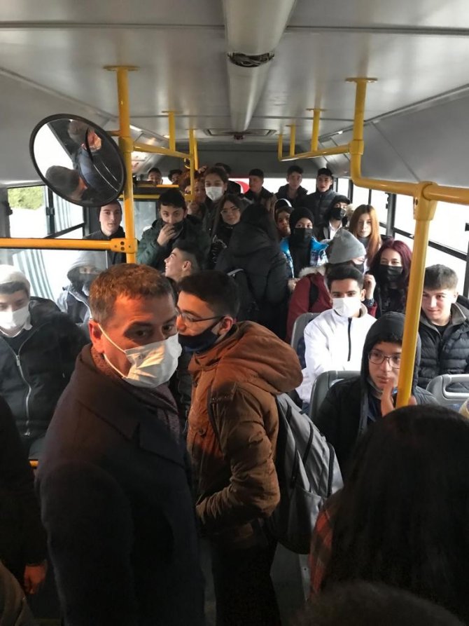 Başkan Şimşek’ten Öğrenci Servislerine Anlamlı Ziyaret