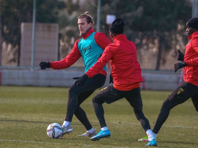 Göztepe, Beşiktaş Maçının Hazırlıklarını Tamamladı
