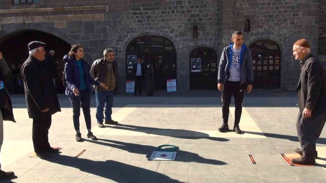 Diyarbakır’da Türkiye’nin Yerli Ve Milli Sporu ‘Hemsball’ Tanıtımı Yapıldı