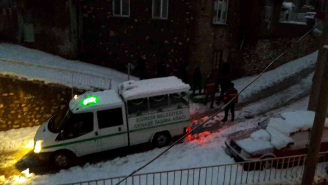 Isparta’da 75 Yaşındaki Adam Evinde Ölü Bulundu