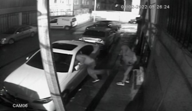 Lüks Araçları Saniyeler İçinde Soyan “Hayalet Gösterge” Hırsızları Kamerada